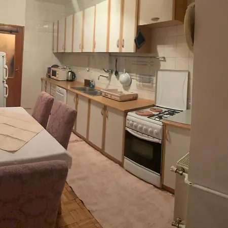 Apartman Lea Grbavica *